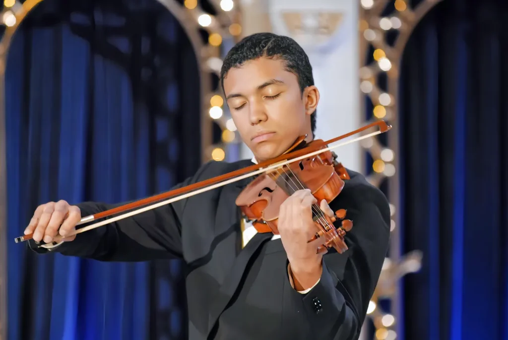 image of Sounds of Harmony Media Violin 1